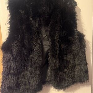 Elegant Black Faux Fur Vest
